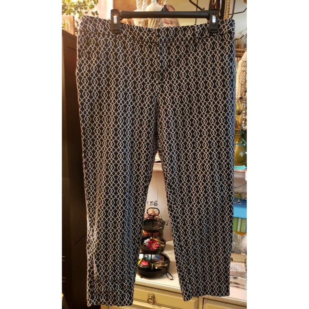 Ladies Size 16 Merona Stretch Mid Calf Capri